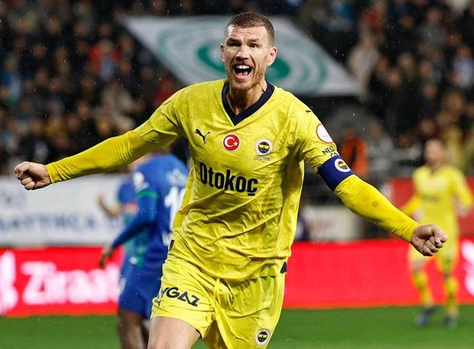 Loša vijest za Hajduk. Džeko dobio ponudu iz Saudijske Arabije